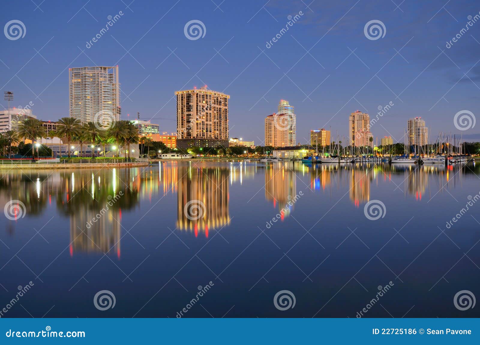 2个城市佛罗里达地平线 库存照片. 图片 包括有 地平线, 海洋, 富有, 国家（地区）, 热带, 佛罗里达 - 11189792