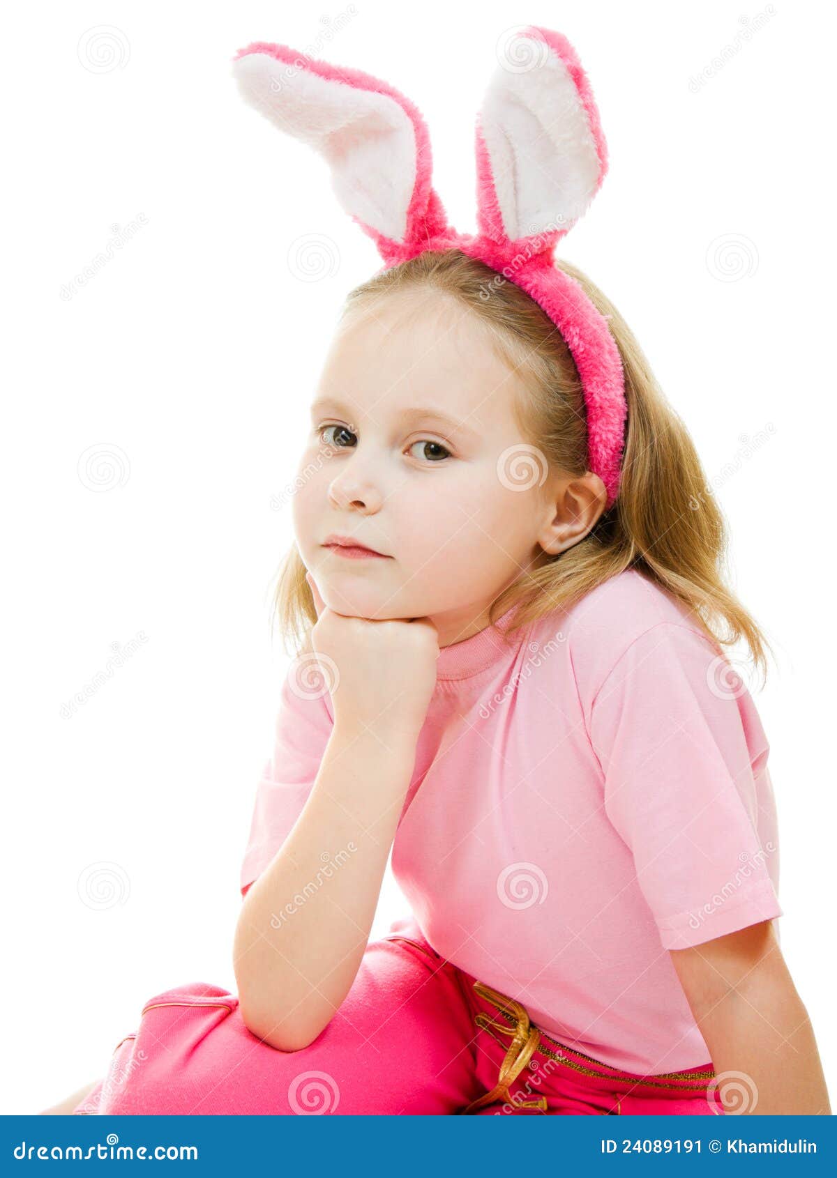 兔宝宝服装酯类女孩俏丽的郁金香
