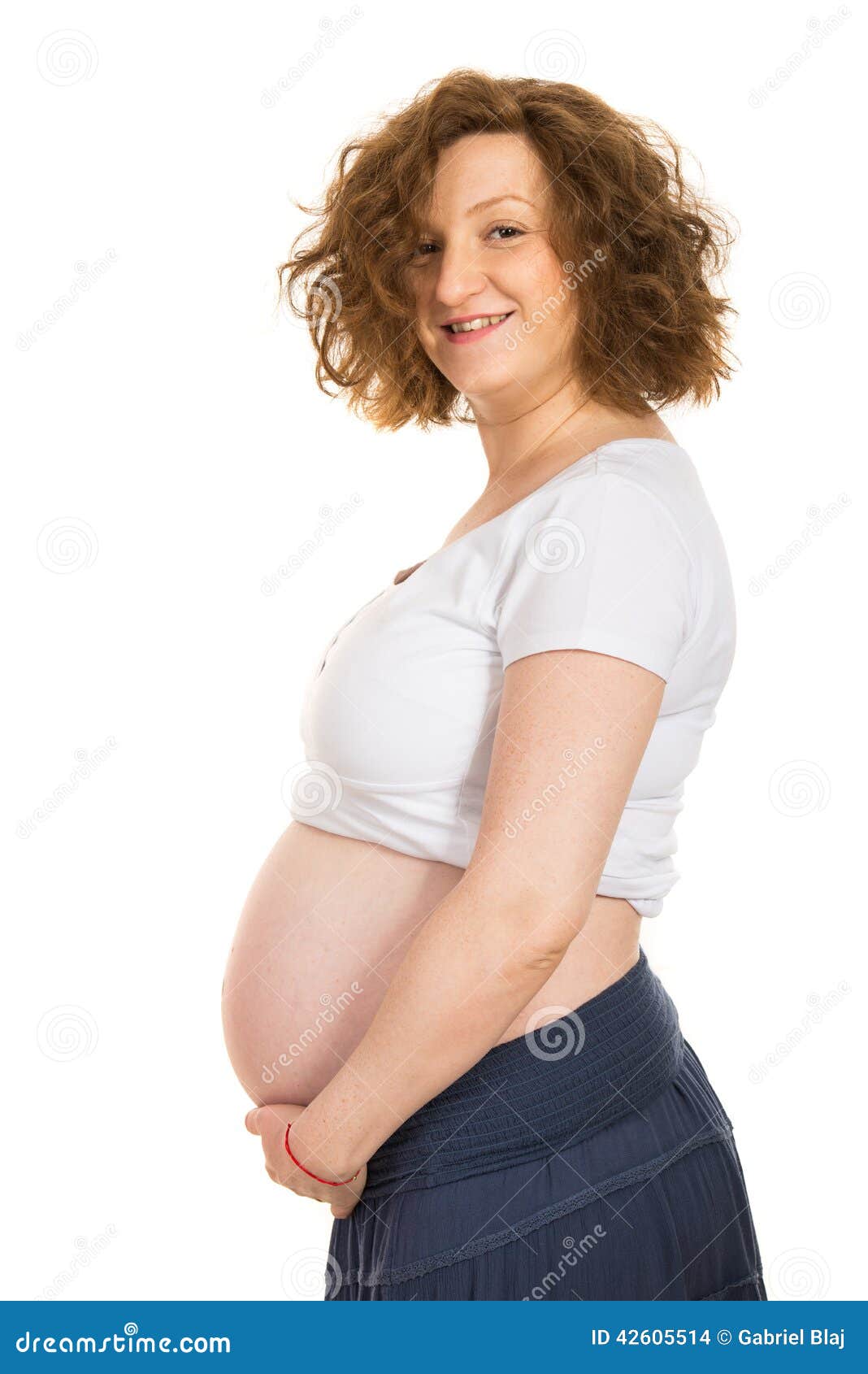 怀孕八个多月胎动多少次正常，请问八个月胎动多少次正常？ - 综合百科 - 绿润百科