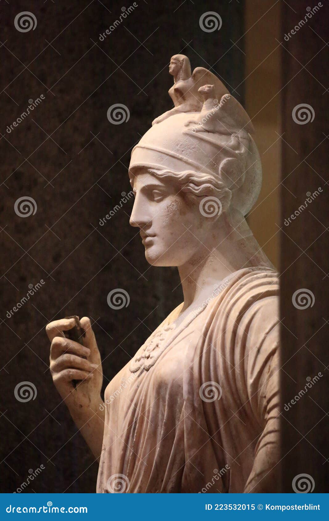 古希腊古罗马智慧女神像与白色白色隔离艺术历史雕塑 库存照片. 图片 包括有 上帝, 雅典娜, 纪念碑, 大理石 - 239869222