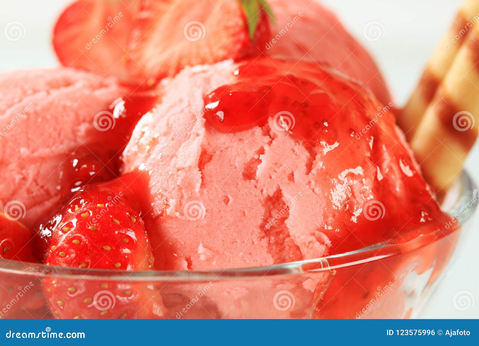 草莓冰激凌素材-草莓冰激凌图片-草莓冰激凌素材图片下载-觅知网