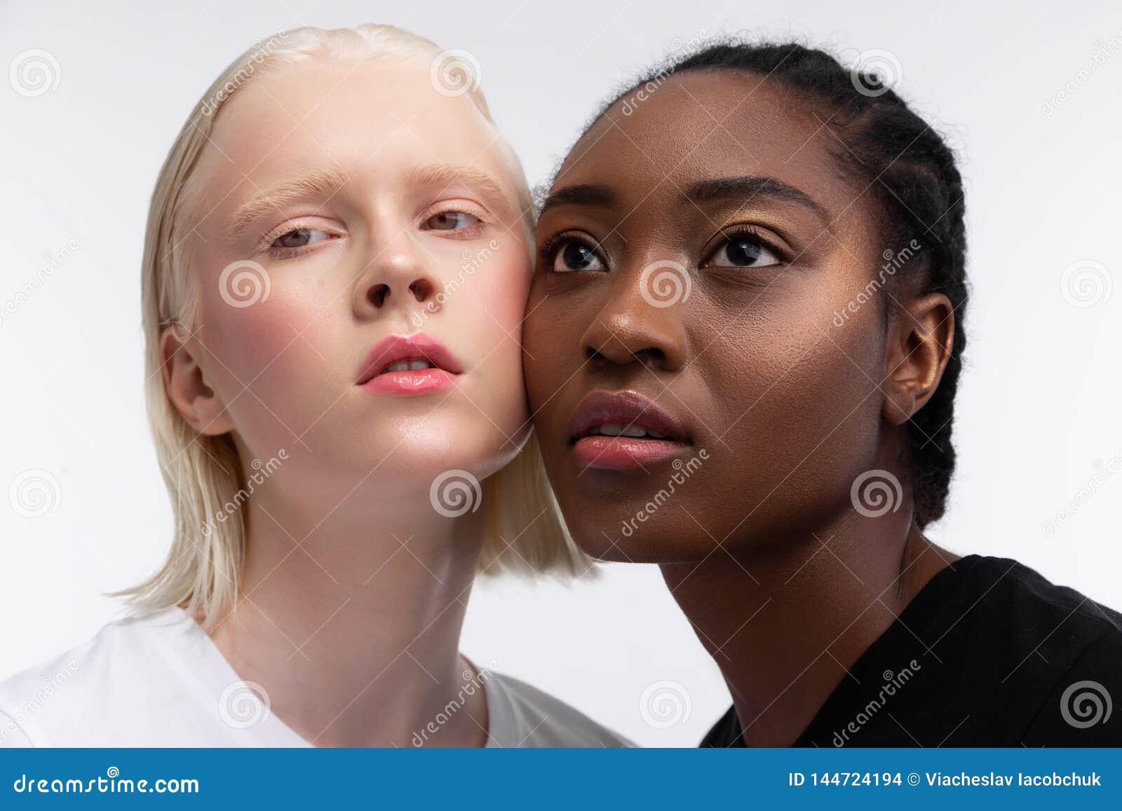 女性面部的美丽及脸上白色完美和干净的皮肤图片下载 - 觅知网