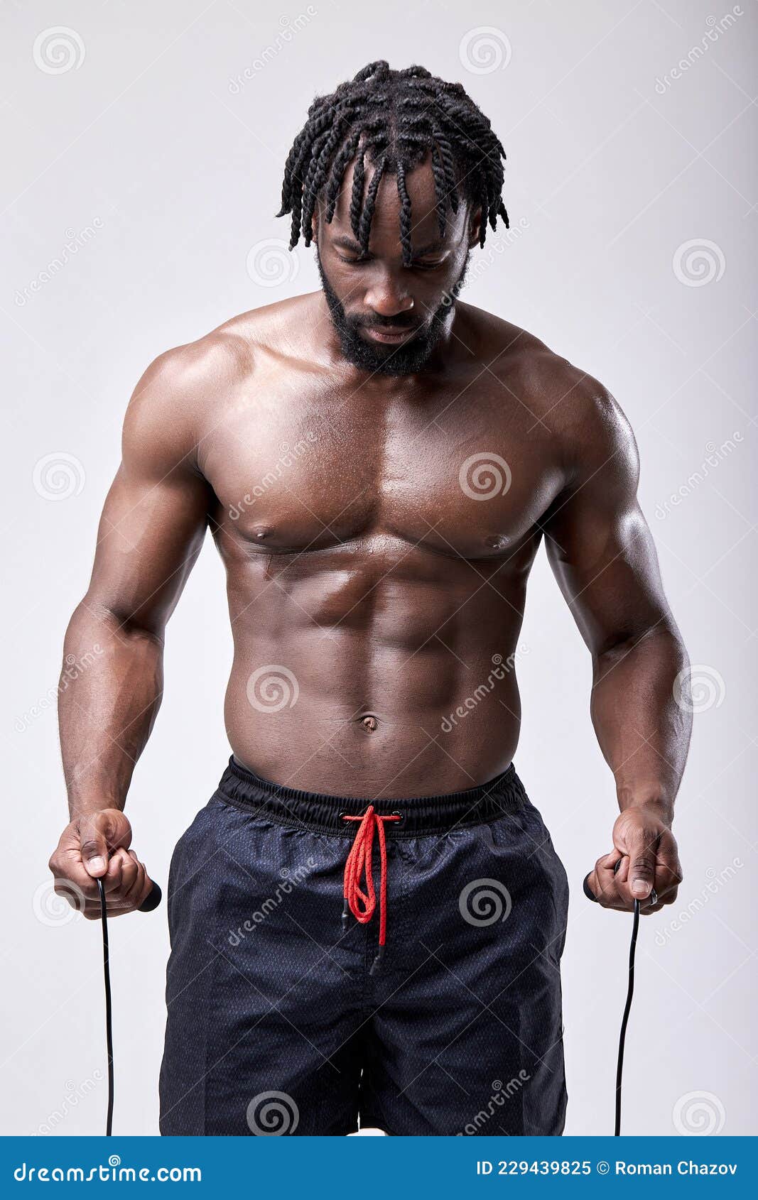 有裸体躯干的喜悦的非洲小伙子 库存图片. 图片 包括有 健康, 男性, 执行, 运作, 有吸引力的, 查找 - 113457429