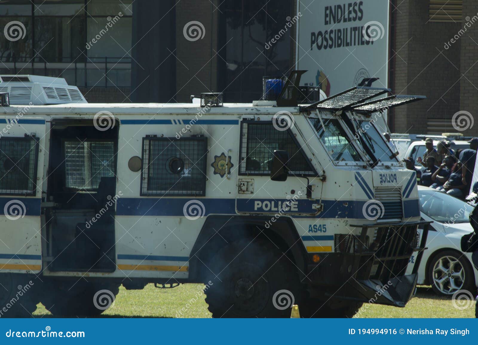 唯一南非警察车的EMPD支持看法光 图库摄影片. 图片 包括有 业务量, 服务, 视图, 闹事, 警察, 人事部 - 91245577