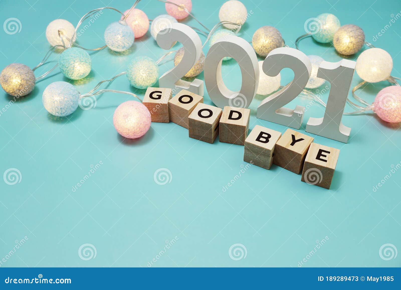 再见2022 你好2023 告别12月迎接1月朋友圈文案图片，愿你新年快乐！_祝福_时间_梦想