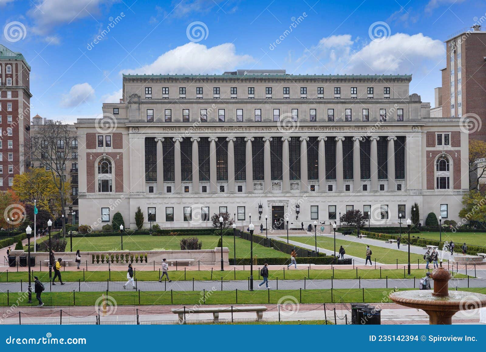 西北大学芝加哥校园步道. 编辑类库存照片. 图片包括有入口, 城市