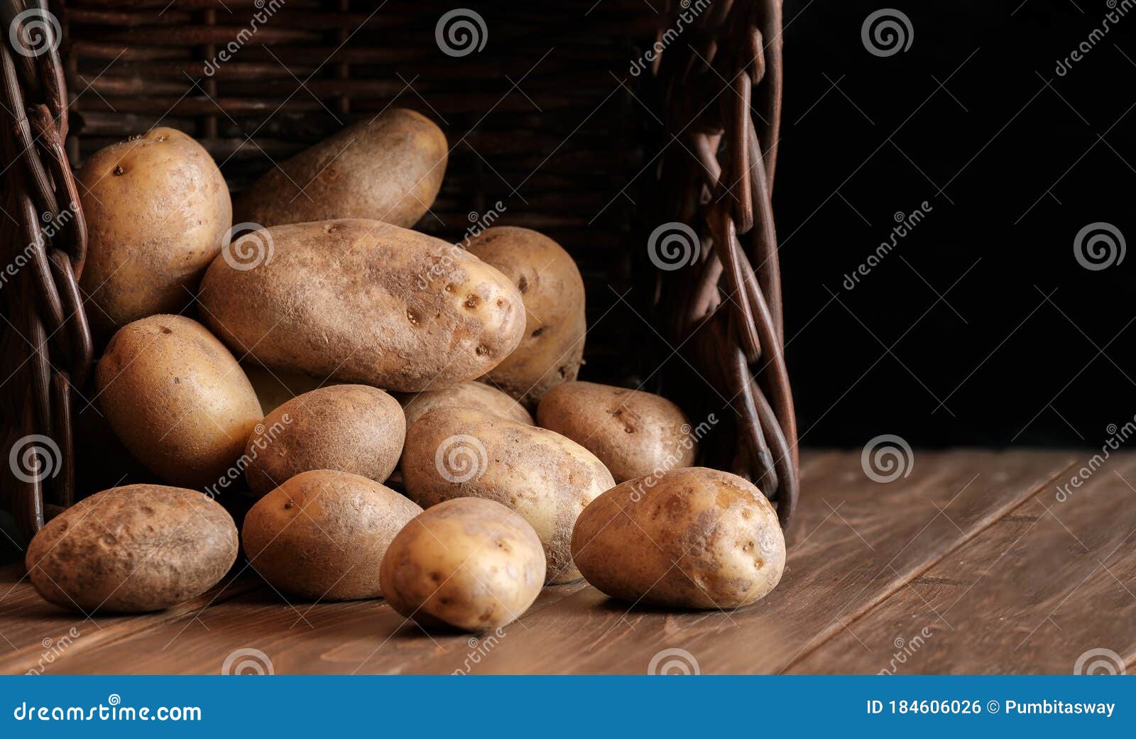 大蒜土豆甜点 库存图片. 图片 包括有 感恩, 健康, 工厂, 产物, 凸起的, 新鲜, 淀粉, 碳水化合物 - 12741039