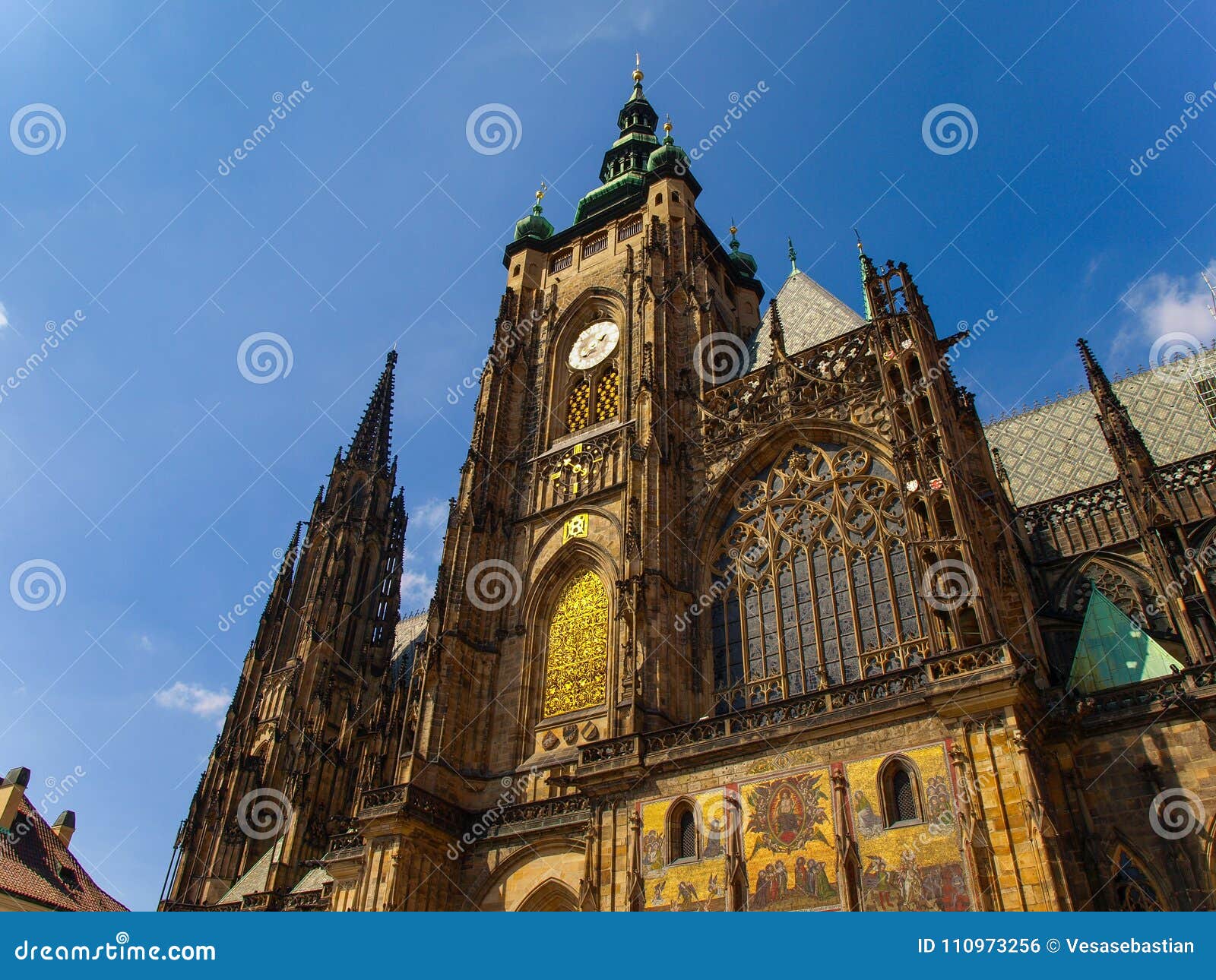 2023提恩教堂游玩攻略,提恩教堂是布拉格旧城广场上...【去哪儿攻略】