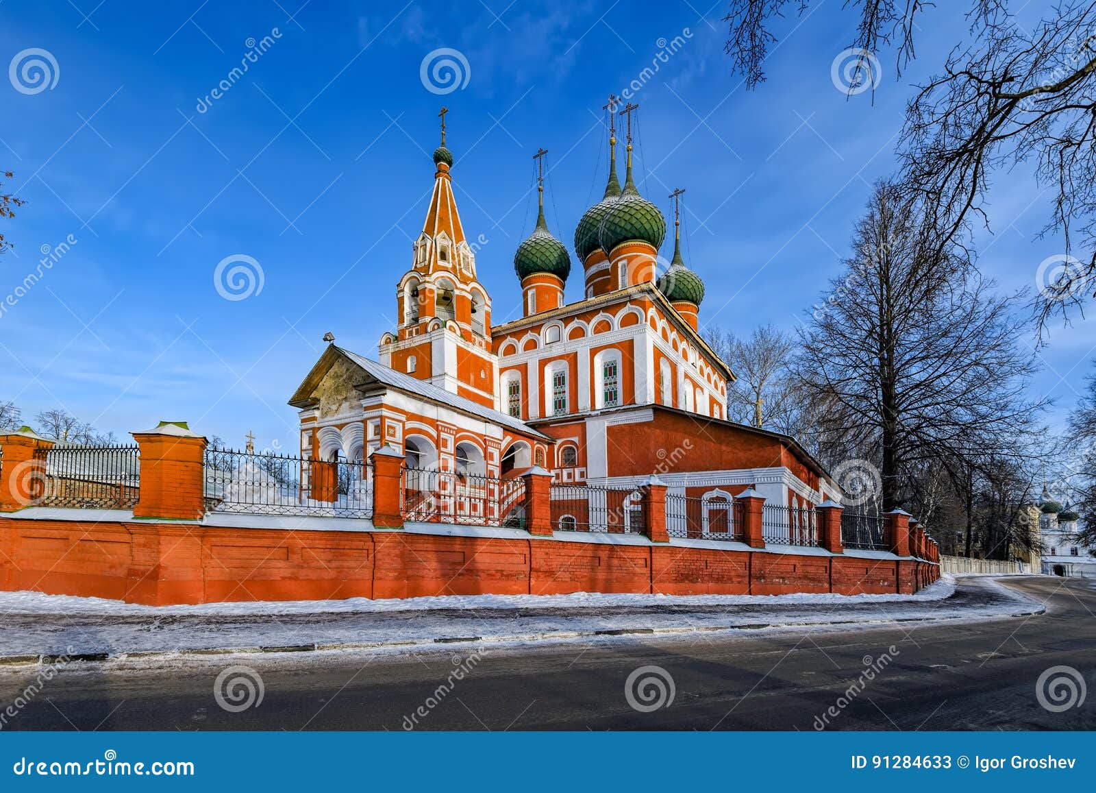 罗斯托夫罗斯托夫克林姆林1682-1688号大教堂，雅罗斯拉夫尔地区金环最古老的城镇和旅游中心之一 库存图片 - 图片 包括有 宗教信仰 ...