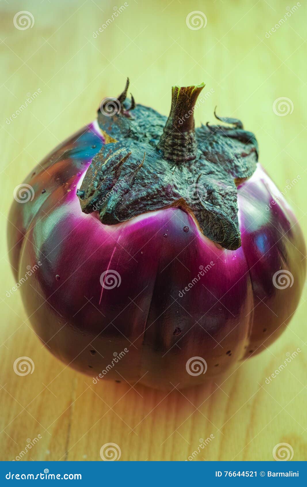 紫色茄子 · 免费素材图片