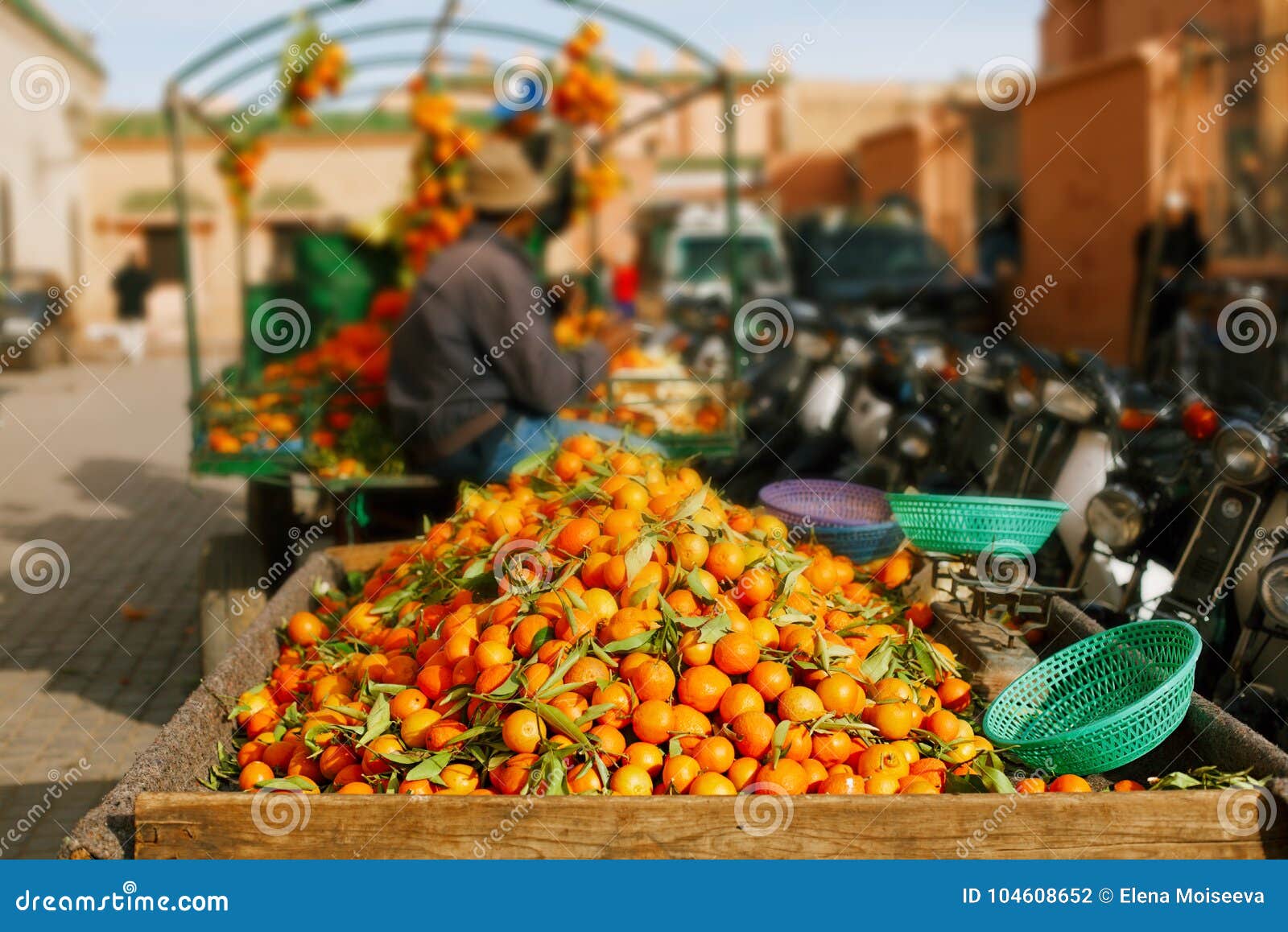 实拍摩洛哥集市：这里是义乌小商品市场，阿拉伯人笑话我没钱_马拉喀什