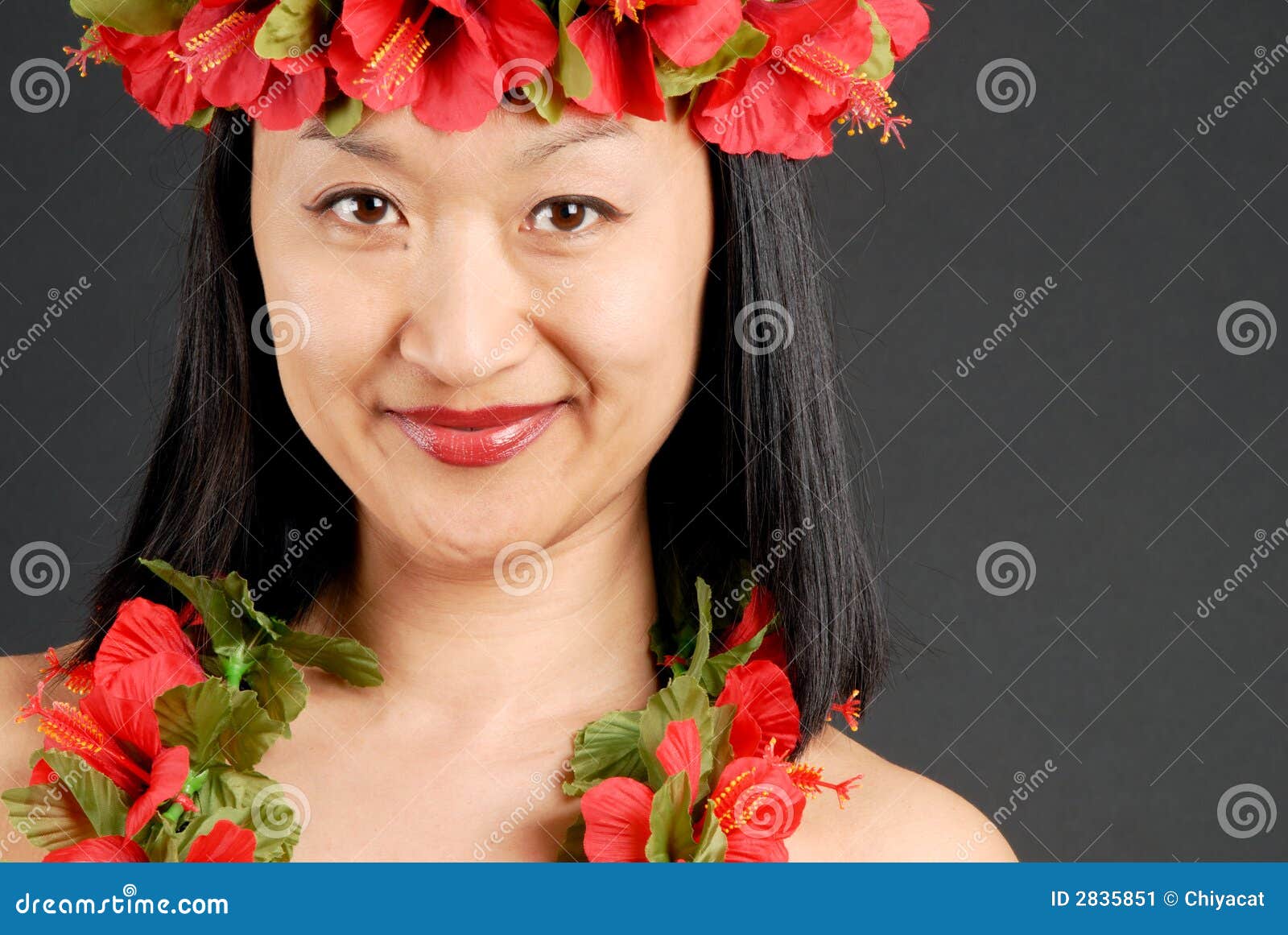 女花童夏威夷列伊纵向 库存图片. 图片 包括有 果子, 纵向, 相当, 表面, 微笑, 兰花, 列伊, 菠萝 - 9600081