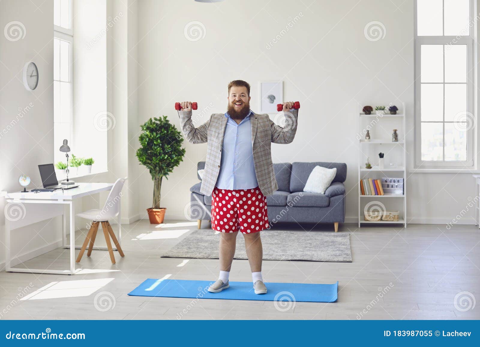 胖子运动健身插画图片-图行天下素材网