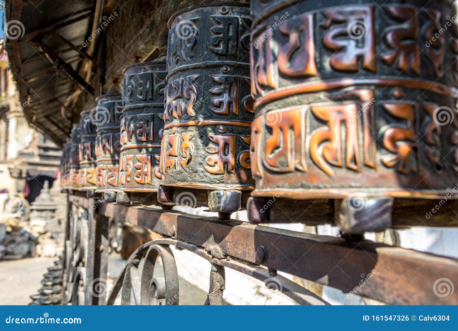 尼泊尔加德满都著名猴庙Swayambhunath的猴子和纪念商 编辑类库存图片 - 图片 包括有 茴香, 区域: 164540129