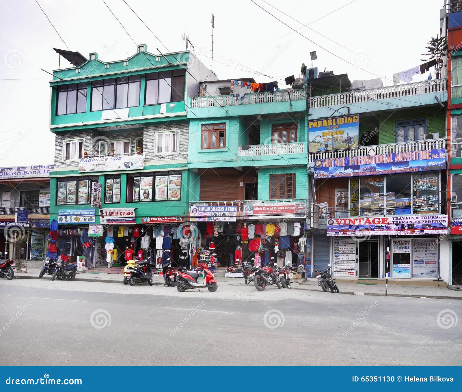 尼泊尔最繁华的泰米尔街，各国背包客最爱去的地方|米尔|尼泊尔|繁华_新浪新闻
