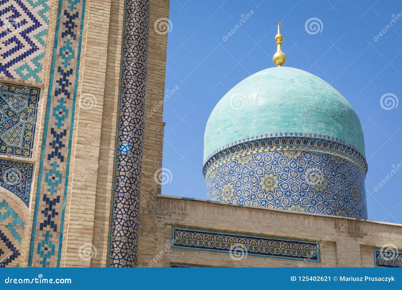 阿訇穆萨Al Kadhim寺庙 图库摄影片. 图片 包括有 社区, 圆顶, 长方形宝石, 寺庙, 什叶派 - 53977067
