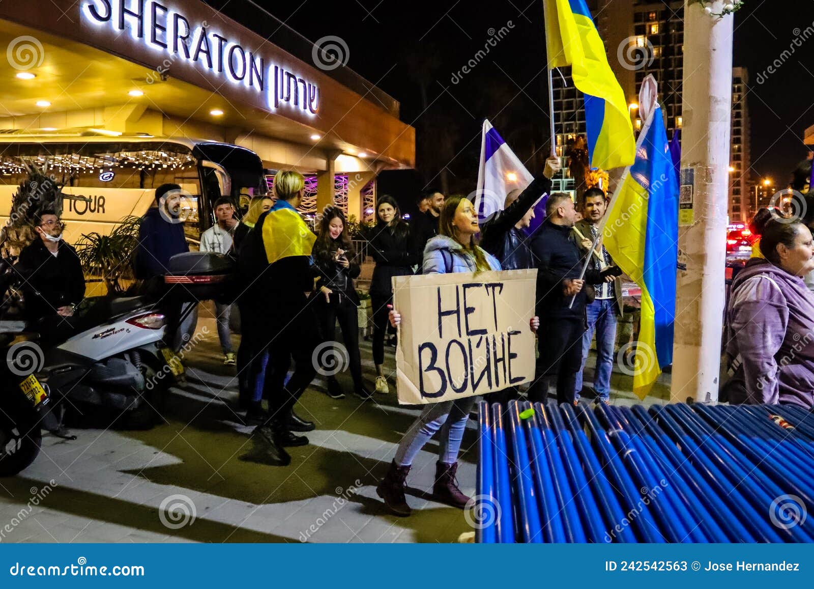 乌克兰首都爆发抗议，中小企业代表试图闯入最高议会大楼
