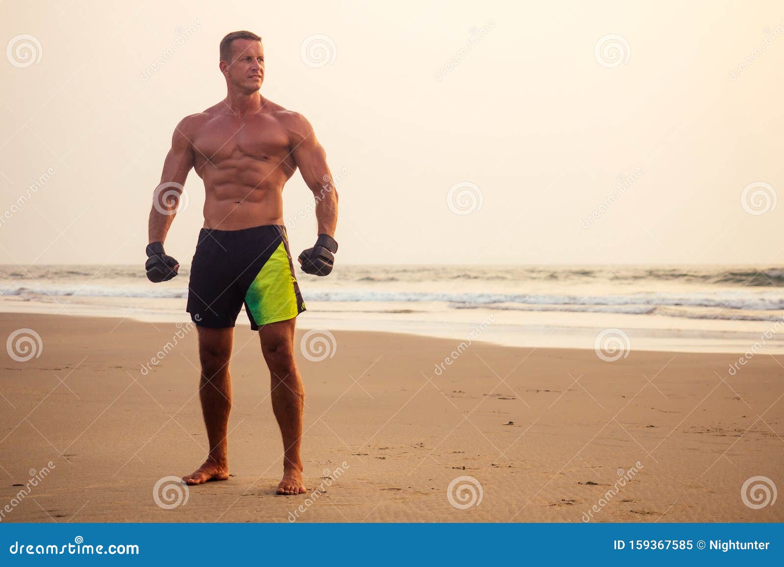 2014年迈阿密健身模特比赛冠军Justin St Paul肌肉照片 肌肉男模 贾斯丁圣保罗 美国 健身迷网