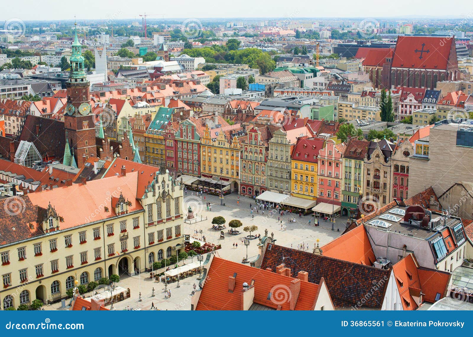 弗罗茨瓦夫市政厅 库存图片. 图片 包括有 街市, 蓝色, 场面, 天空, 中心, 文化, 都市, 室外 - 189600381