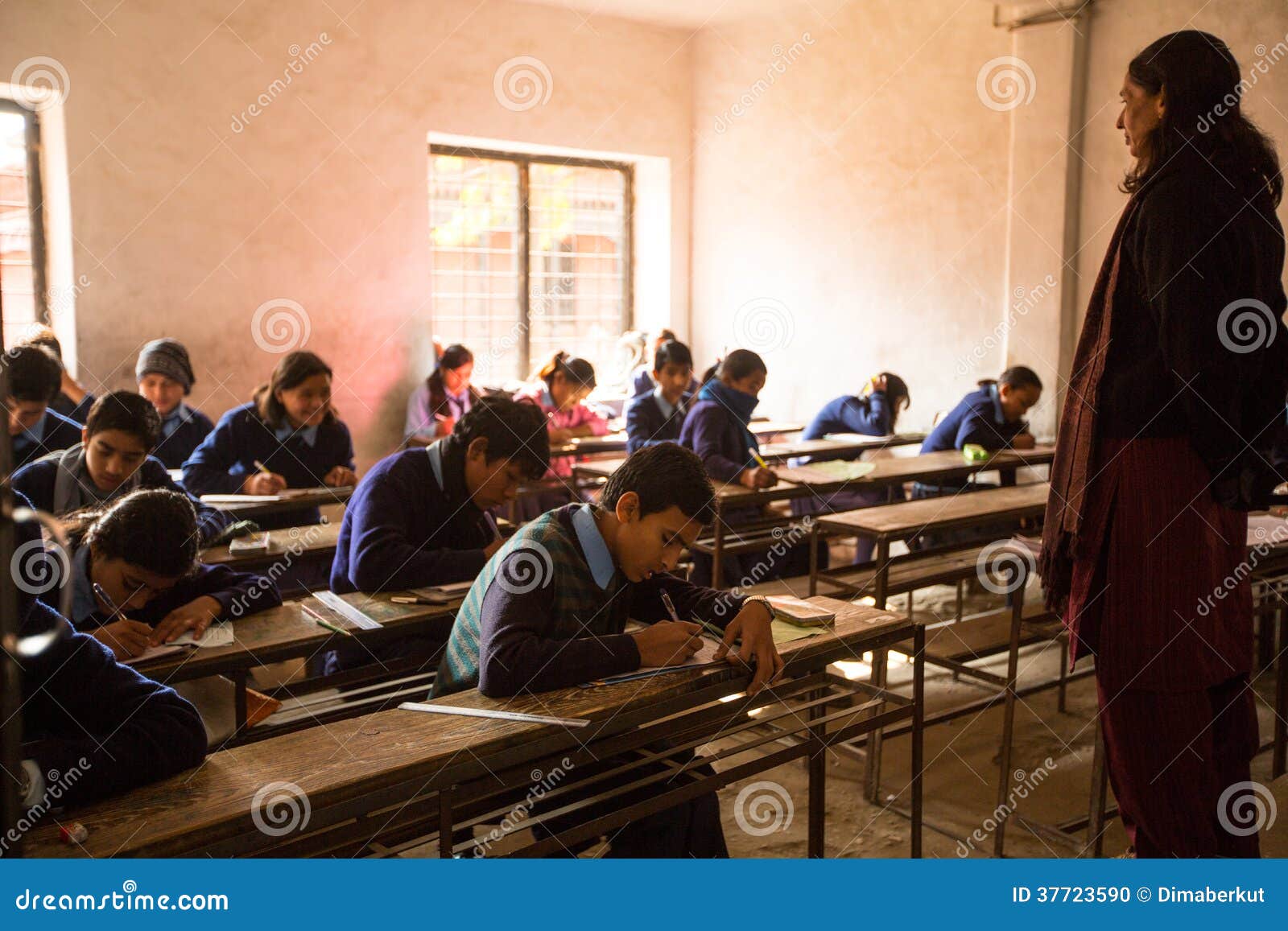 学校旅行的年轻尼泊尔学生到Bhaktapur 编辑类照片. 图片 包括有 系列, 专用, 表面, 童年, 加德满都 - 42610171