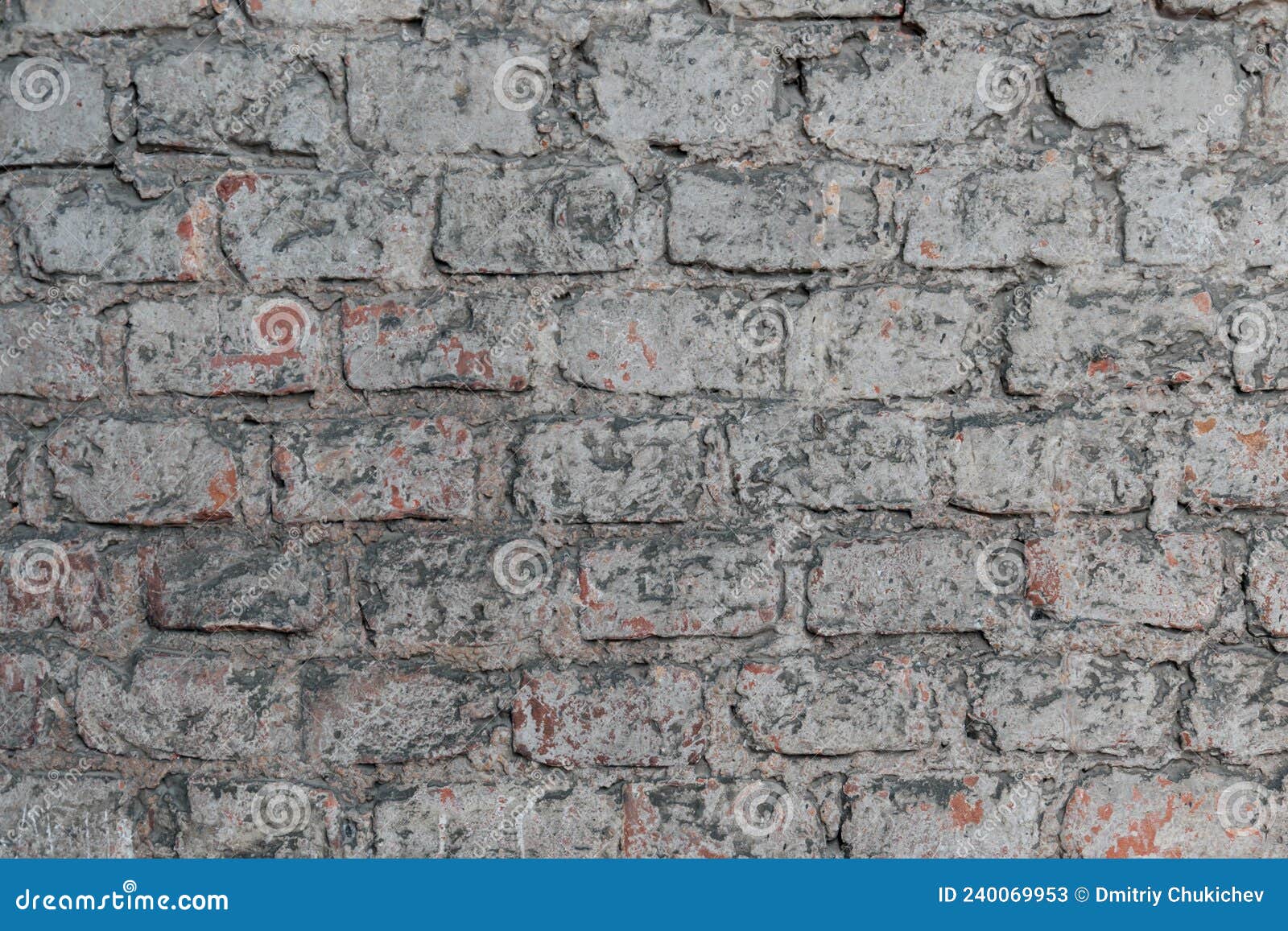 我家墙砖铺贴施工正在进行中-监理日记-上海装潢网