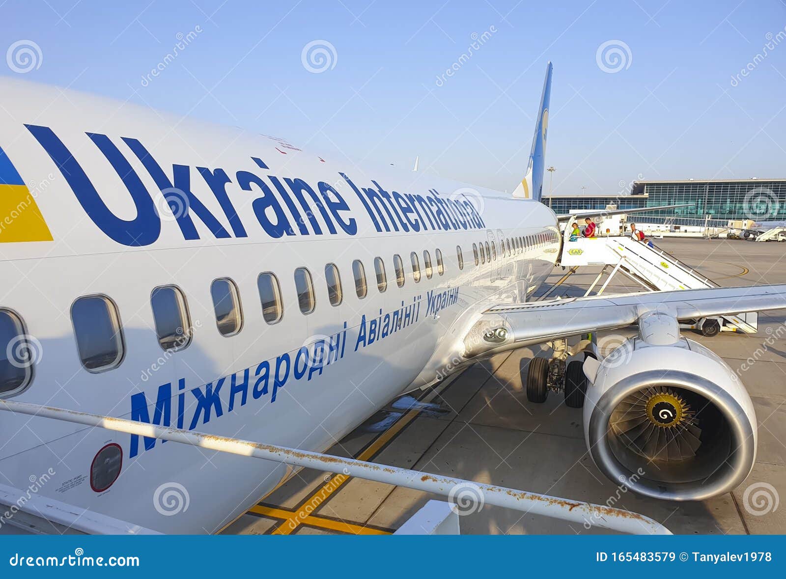 AeroClassics 1:400 Tupolev Tu-154 Air UKraine 乌克兰航空 AC411188 UR-85460 的 ...