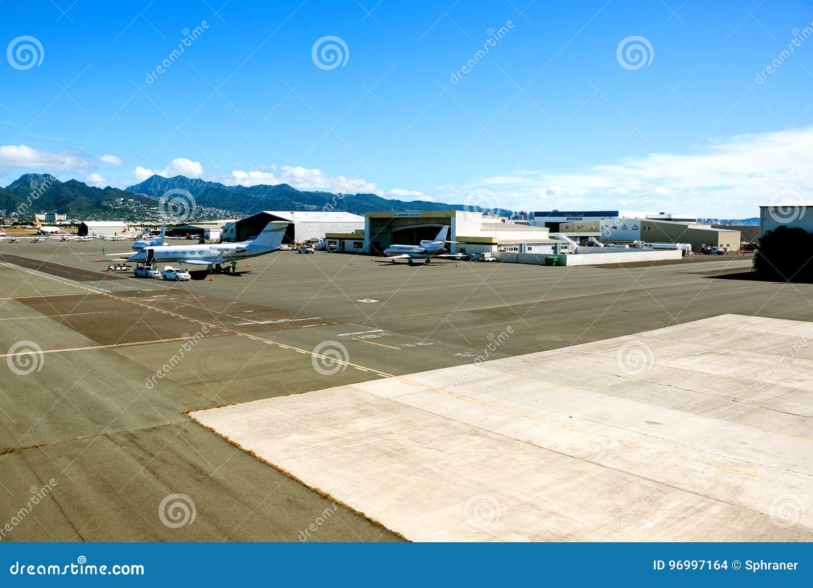 【携程攻略】火奴鲁鲁国际机场，火奴鲁鲁国际机场位于夏威夷州首府火奴鲁鲁（檀香山），为全美最繁忙…