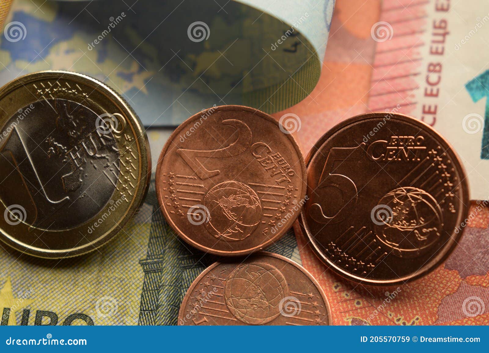 硬币20欧分正反 库存图片. 图片 包括有 编号, 货币, 替换, 宏指令, 商务, 投资, 硬币, 背包 - 165224621
