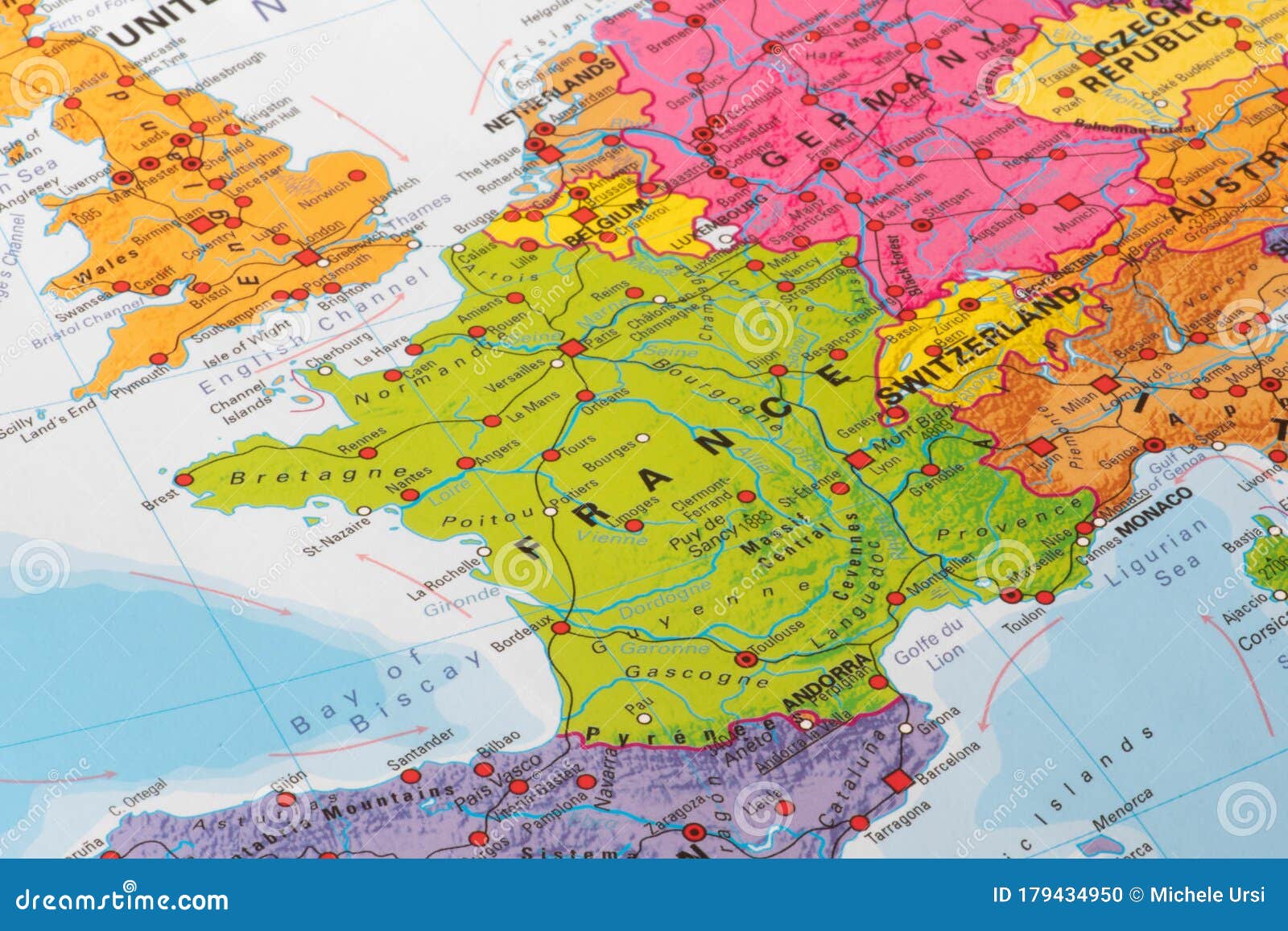 法国地形分布图_法国地图查询