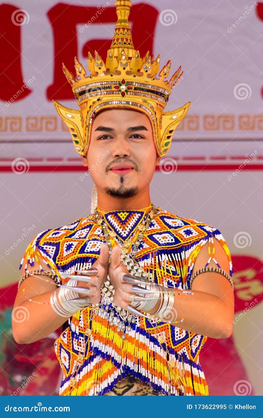 泰国传统服饰男-图库-五毛网