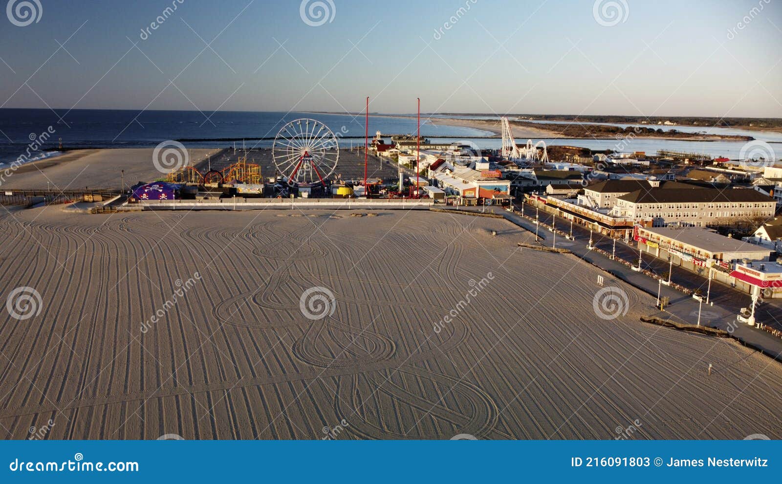 海洋城马里兰海滩和木板路的空中景色 库存照片. 图片 包括有 假期, 区域, 地标, 自夸者的, 海运 - 216091808