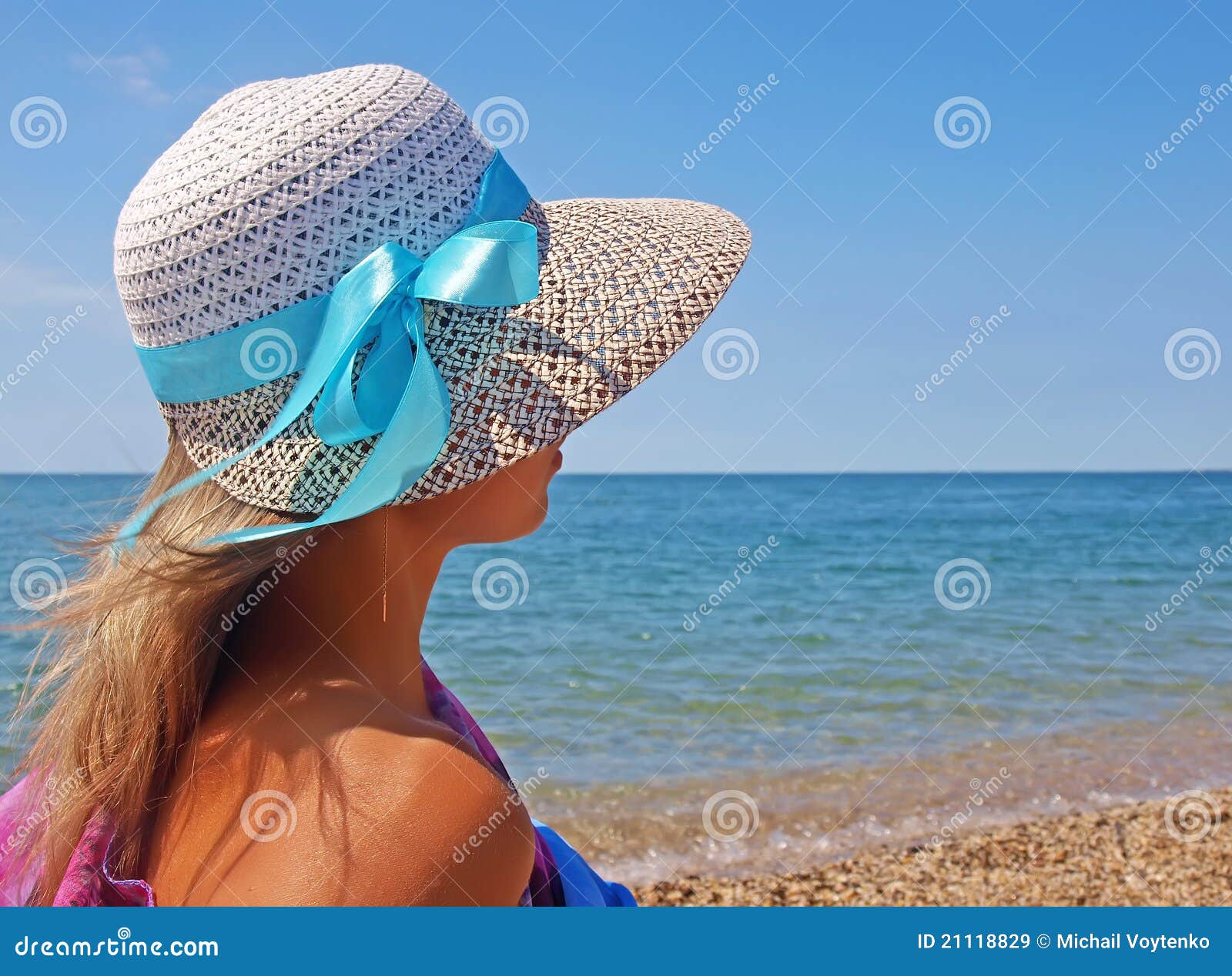 海边的女孩图片素材_免费下载_jpg图片格式_VRF高清图片500587356_摄图网