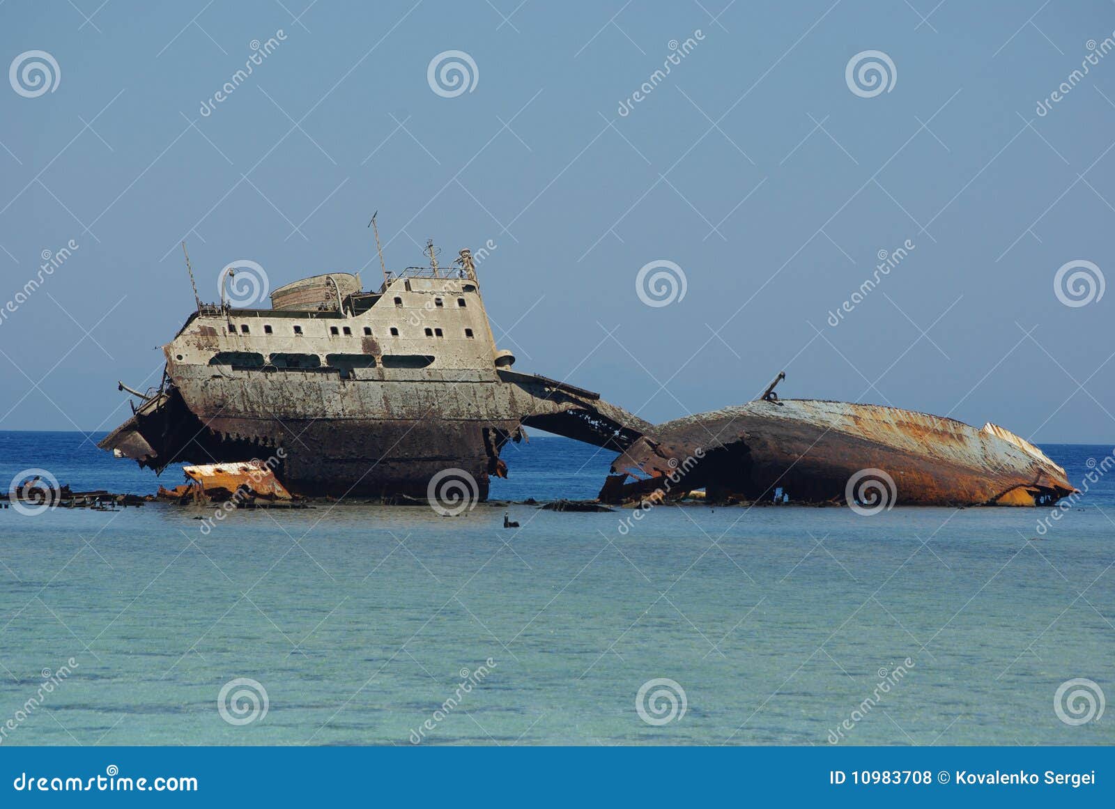 梦见别人遇到海难 梦到海难脱险