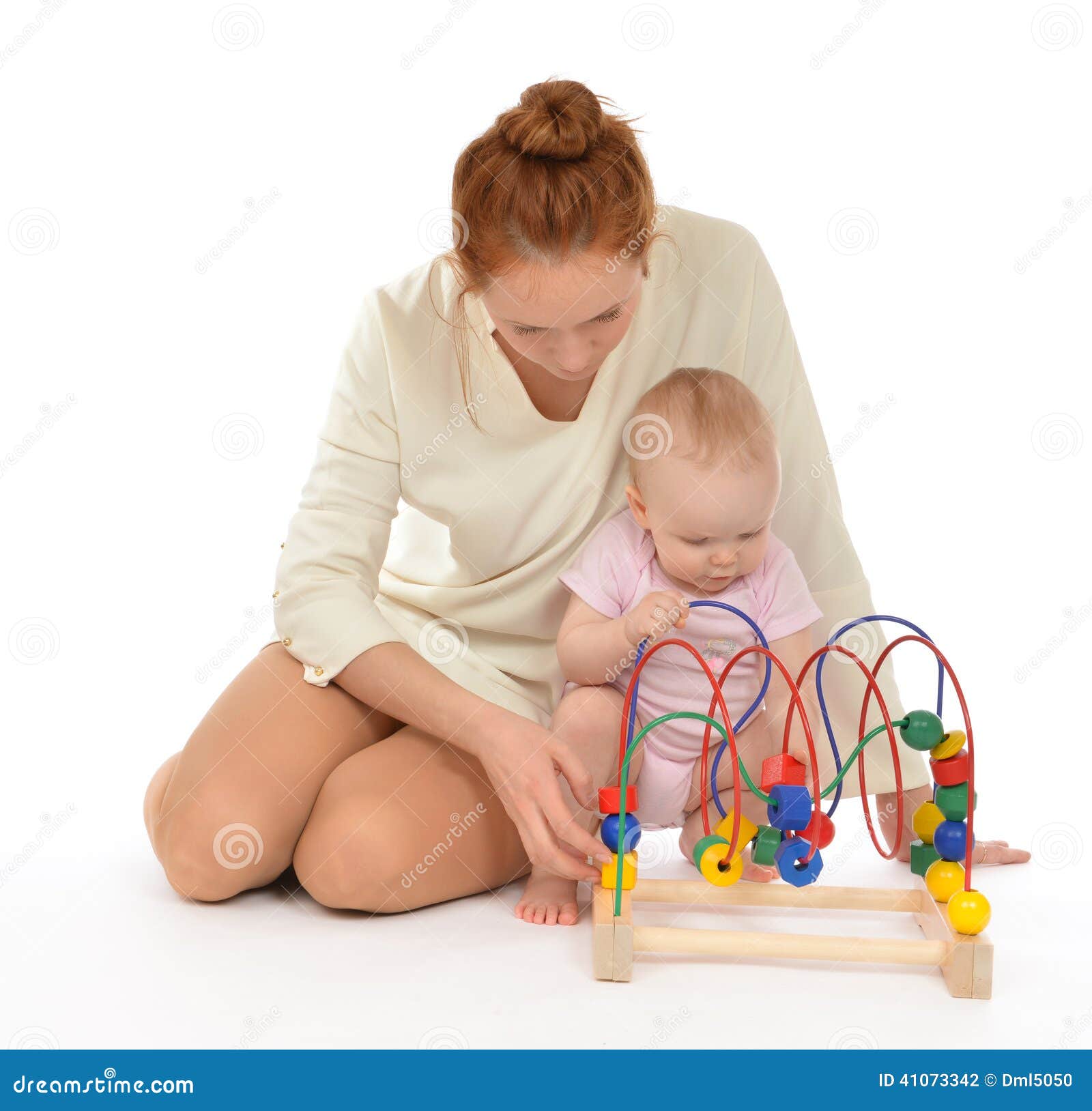 妈妈和宝宝玩玩具插画图片素材免费下载 - 觅知网