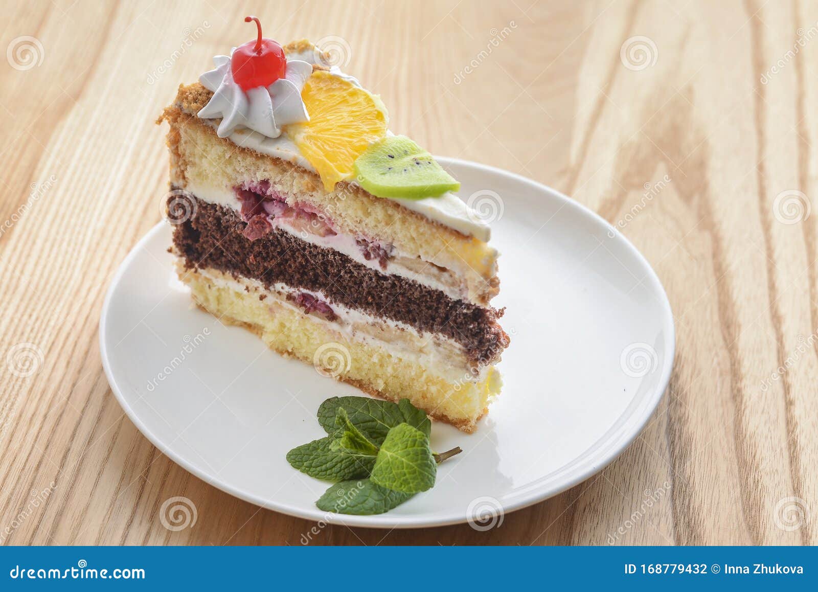 猕猴桃蛋糕造型,纯水果蛋糕造型,水果蛋糕造型_大山谷图库