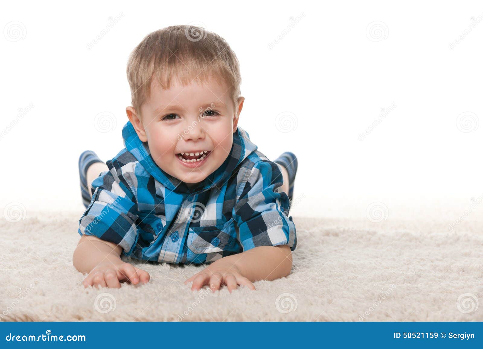 婴孩美好男孩笑小 库存照片. 图片 包括有 喜悦, 关闭, 一个, 感觉, 空白, 健康, 情感, 愉快 - 17896296