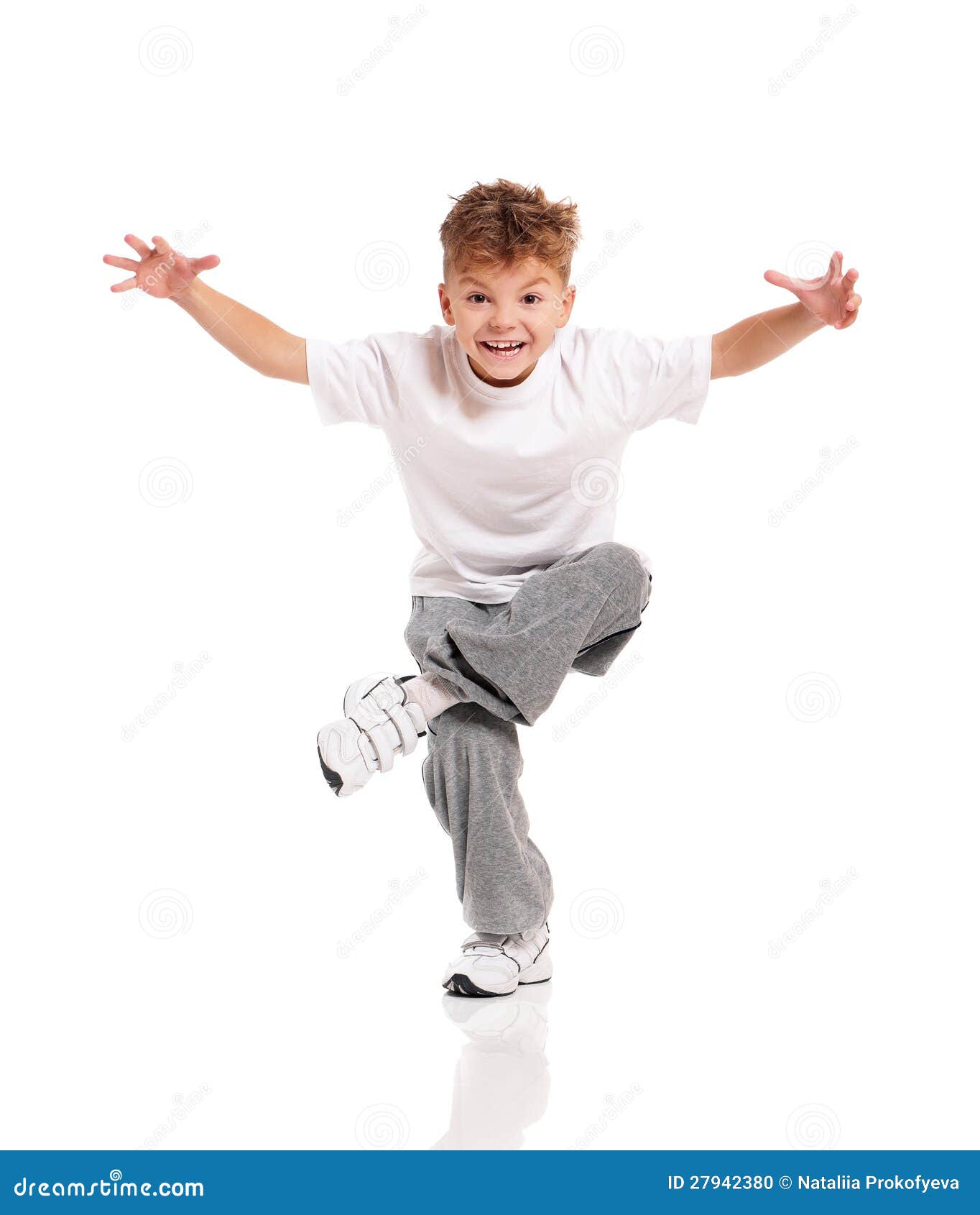 Singing And Dancing Clipart Vector, Dancing Singing Boy, Singing, Dance ...