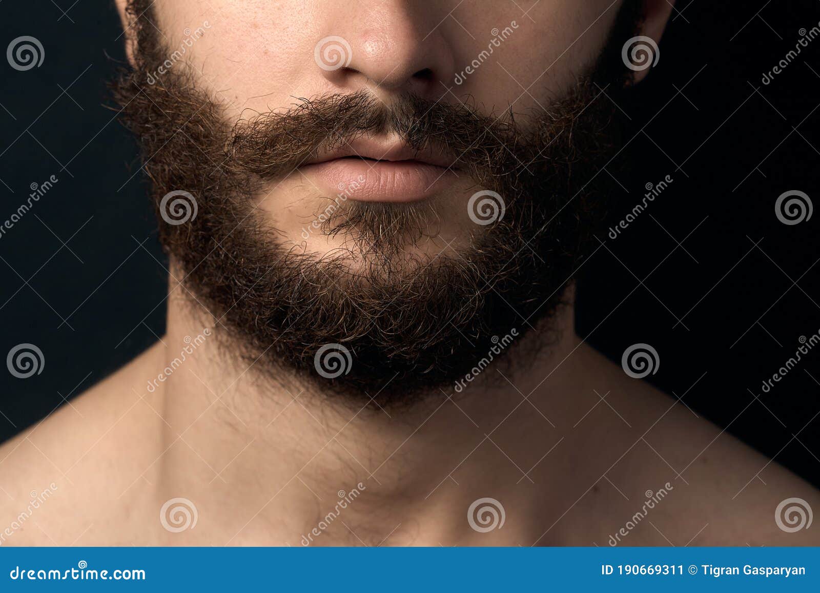 男生在青春期可以刮胡子吗？ - 知乎