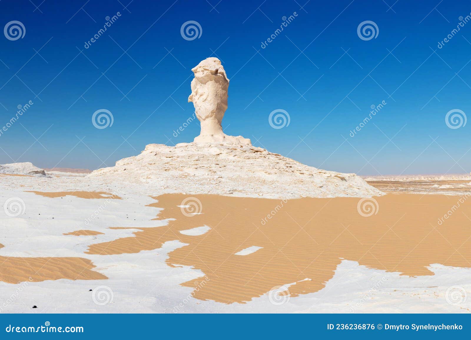 非洲乍得恩内迪沙漠蘑菇状砂岩塔 库存照片. 图片 包括有 高潮, 测试, 横向, 划桨者, 风景, 小山 - 178602412