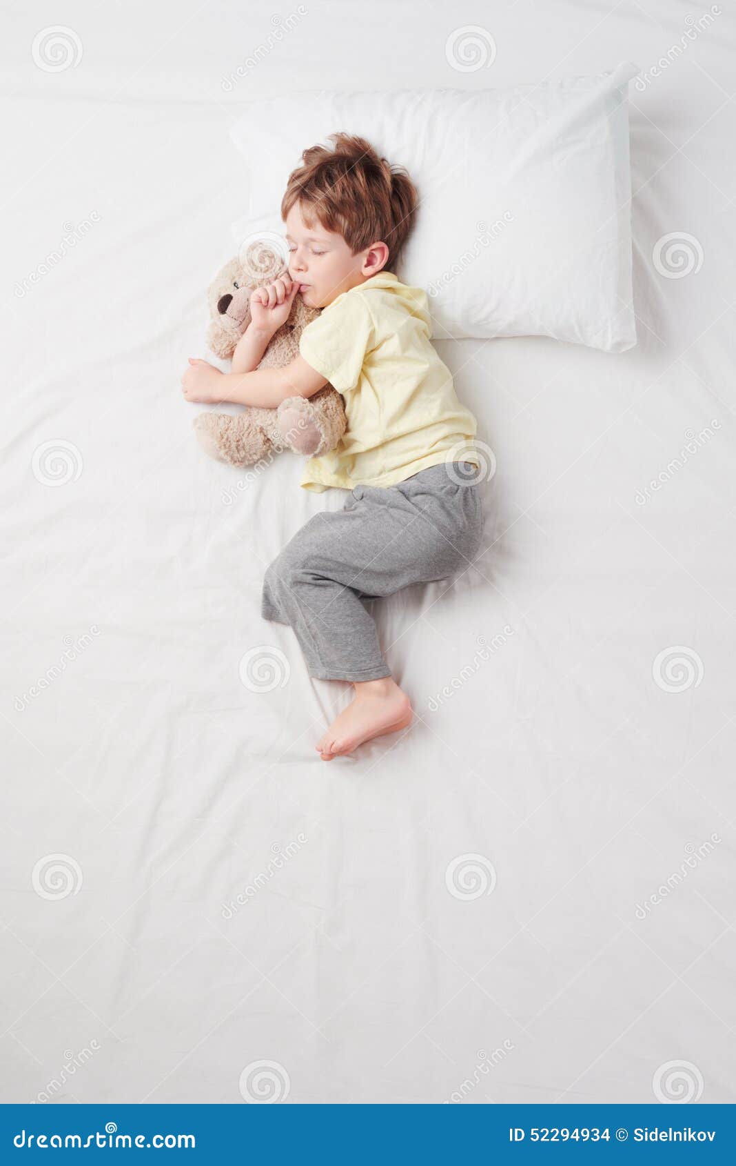 睡觉的婴儿姿势图片素材-编号26550217-图行天下
