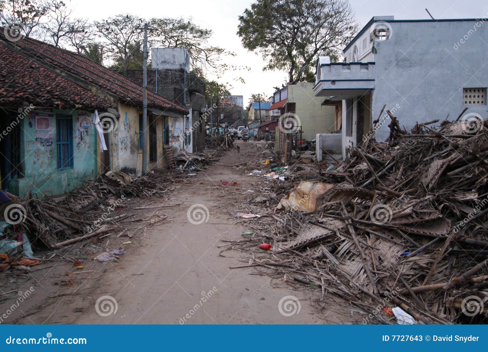 破坏海啸. 31 2004个亚洲几天12月破坏印度pondicherry场面触击了海啸