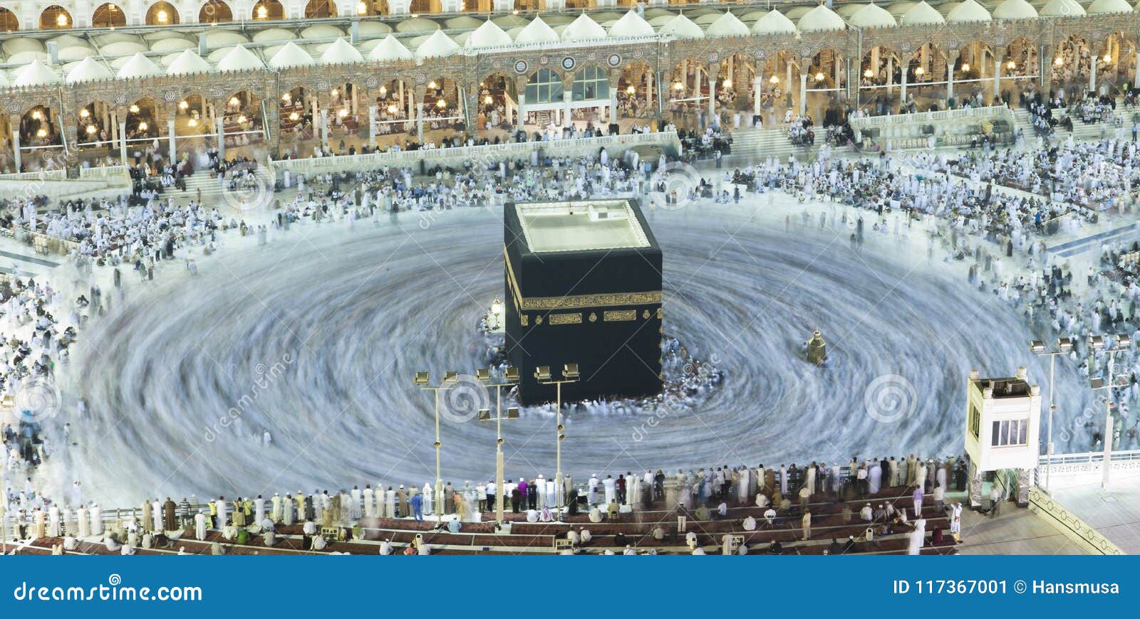 沙特：穆斯林围绕麦加“天房”祈祷 景象壮观-搜狐大视野-搜狐新闻