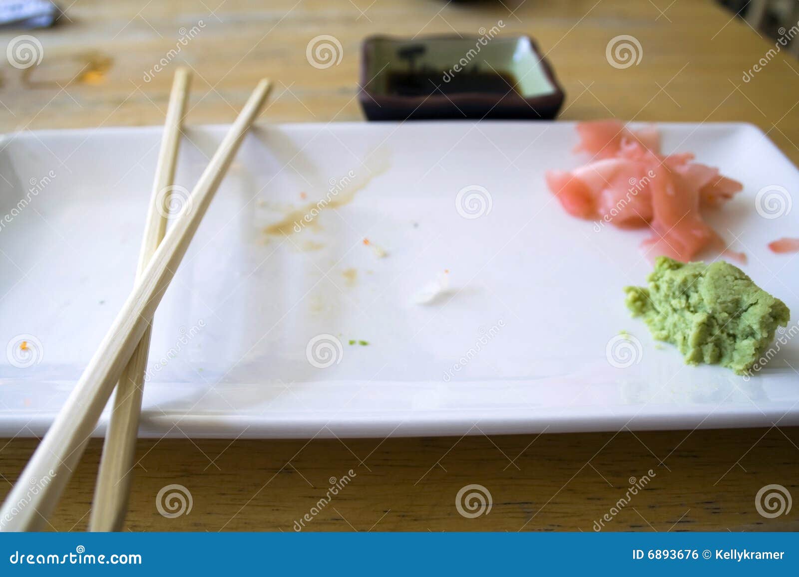 空的牌照. 空的日本膳食牌照餐馆寿司