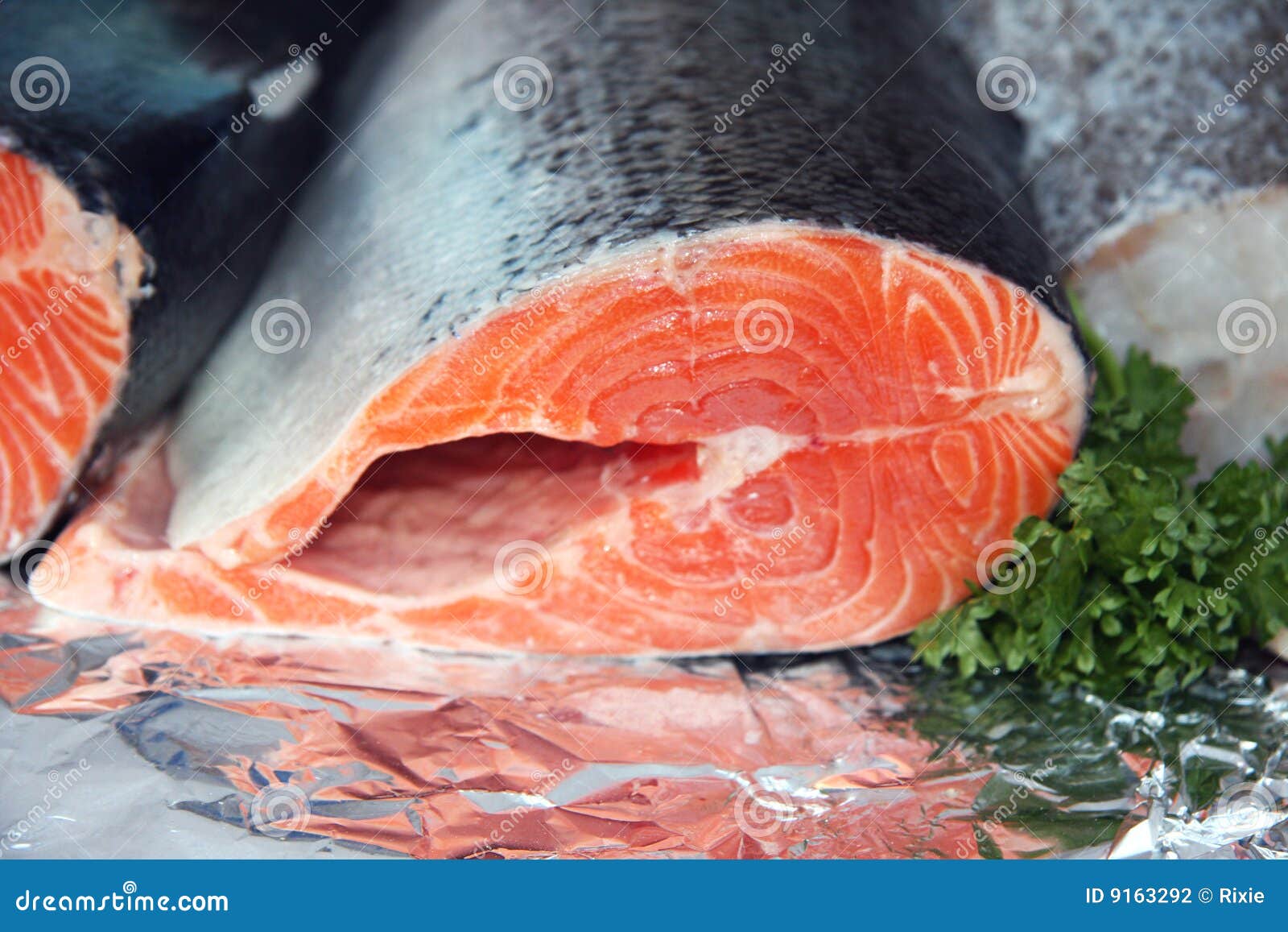 香煎阿拉斯加红鲑鱼~~sockeye salmon怎么做_香煎阿拉斯加红鲑鱼~~sockeye salmon的做法_Angiecharm_豆果美食