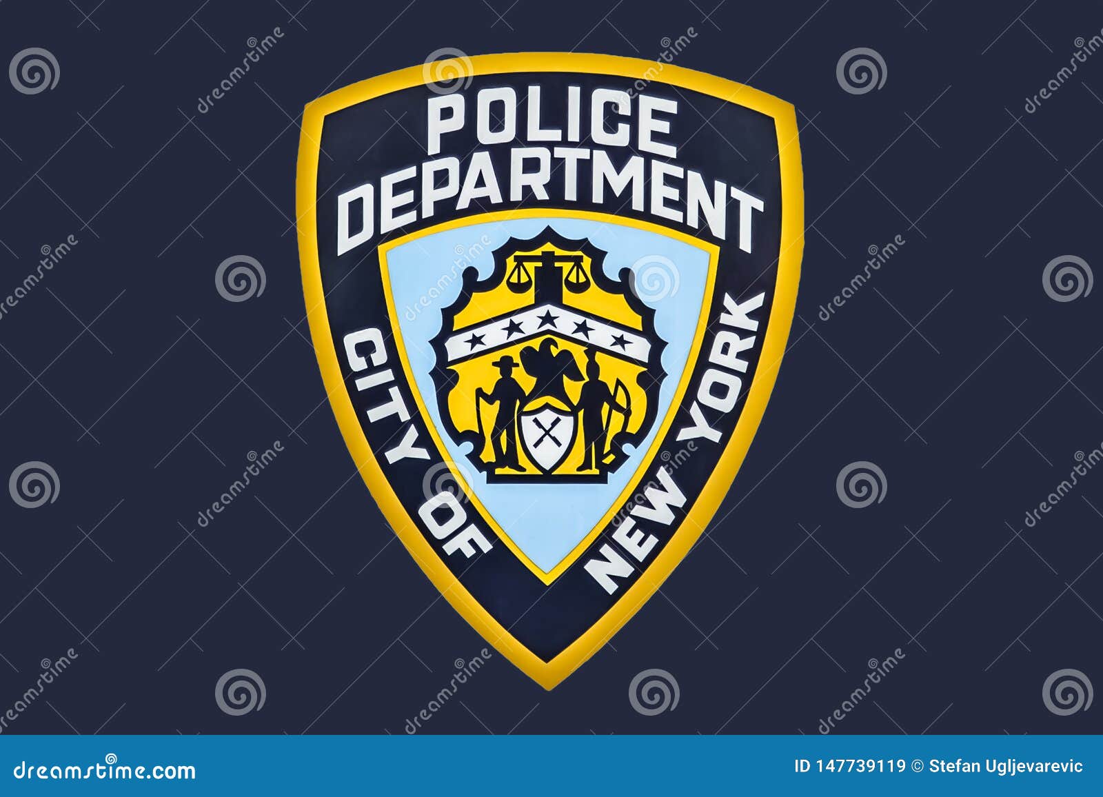 纽约市长亚当斯高度赞扬警察贡献，法拉盛109分局举办警民同乐日 - 哔哩哔哩