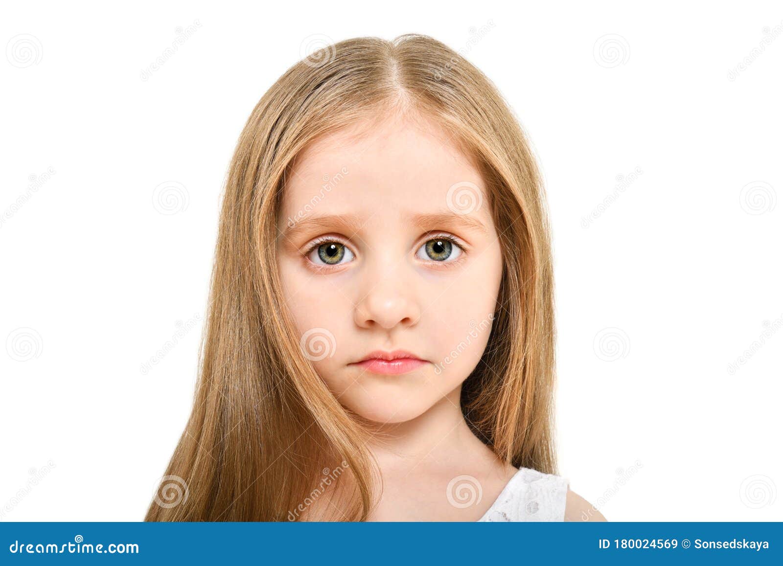 悲伤小女孩的肖像 库存图片. 图片 包括有 女性, 教育, 恐惧, 无家可归, 沮丧, 子项, 查找, 被滥用的 - 174295727