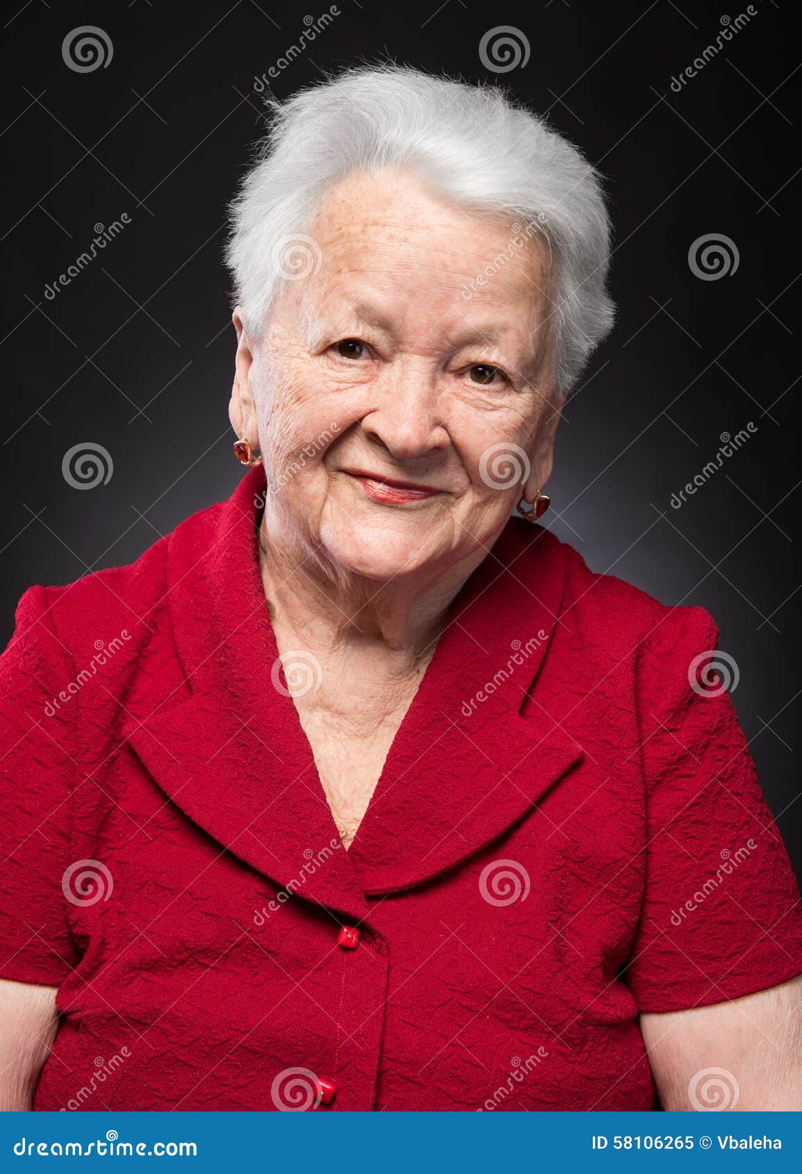 沉思老妇人画象 库存照片. 图片 包括有 祖母, 纵向, 女性, 高级, 白种人, 一个, 背包, 工作室 - 58203084