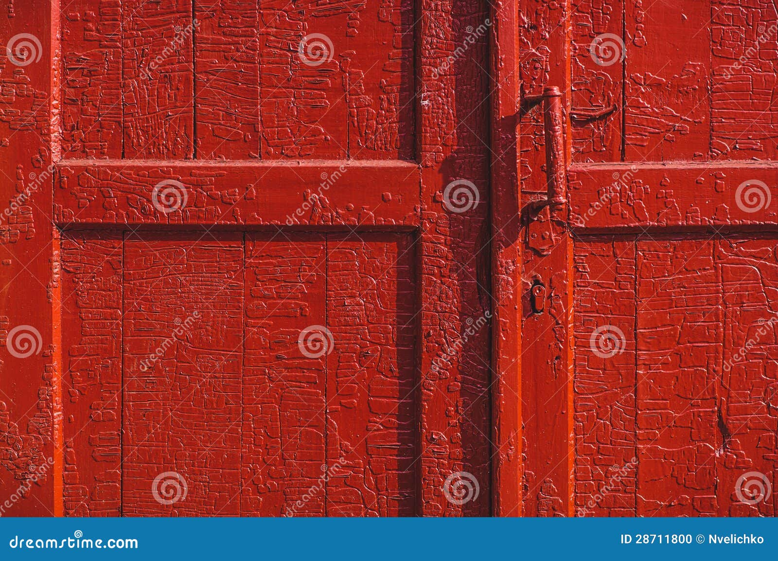 明亮的前门，红色的门，蓝色的美国家庭。照片摄影图片_ID:126926515-Veer图库