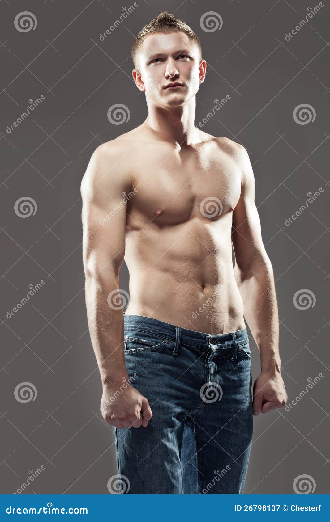 摆在肌肉核心的赤裸上身的男性模型 库存图片. 图片 包括有 图象, 投反对票, 有吸引力的, 设计, 男人 - 86065091