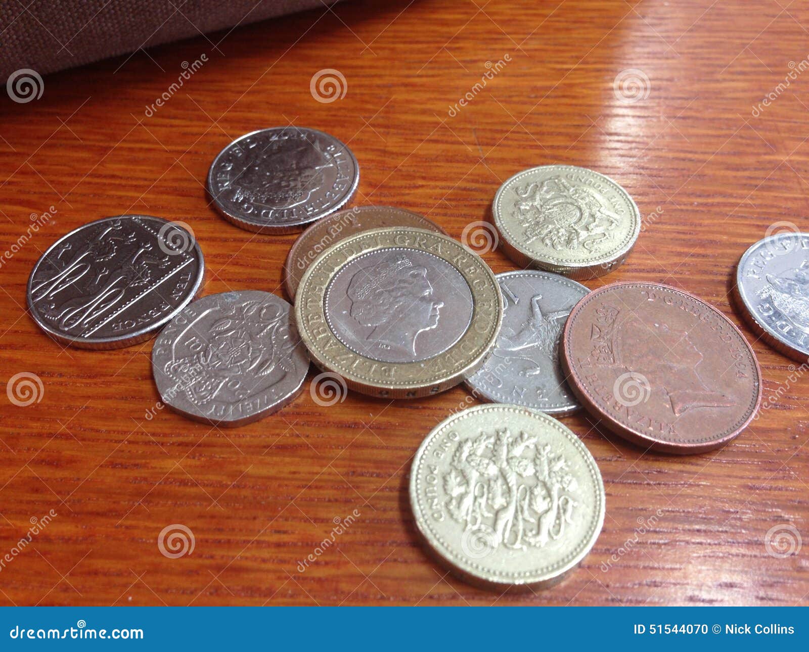 英国货币-五磅笔记 图库摄影片. 图片 包括有 附注, 英镑, 纸张, 新建, 重点, 商业, 累积, 全息图 - 102176867